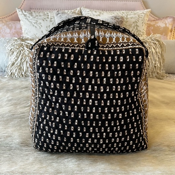 Vintage VERA BRADLEY Zebras 2001 XL Duffle Bag Black Brown Cream Travel Quilted - Picture 8 of 14